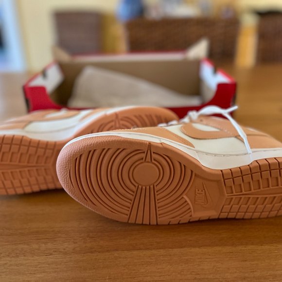 Nike Dunk Low Harvest Moon - Picture 3 of 5